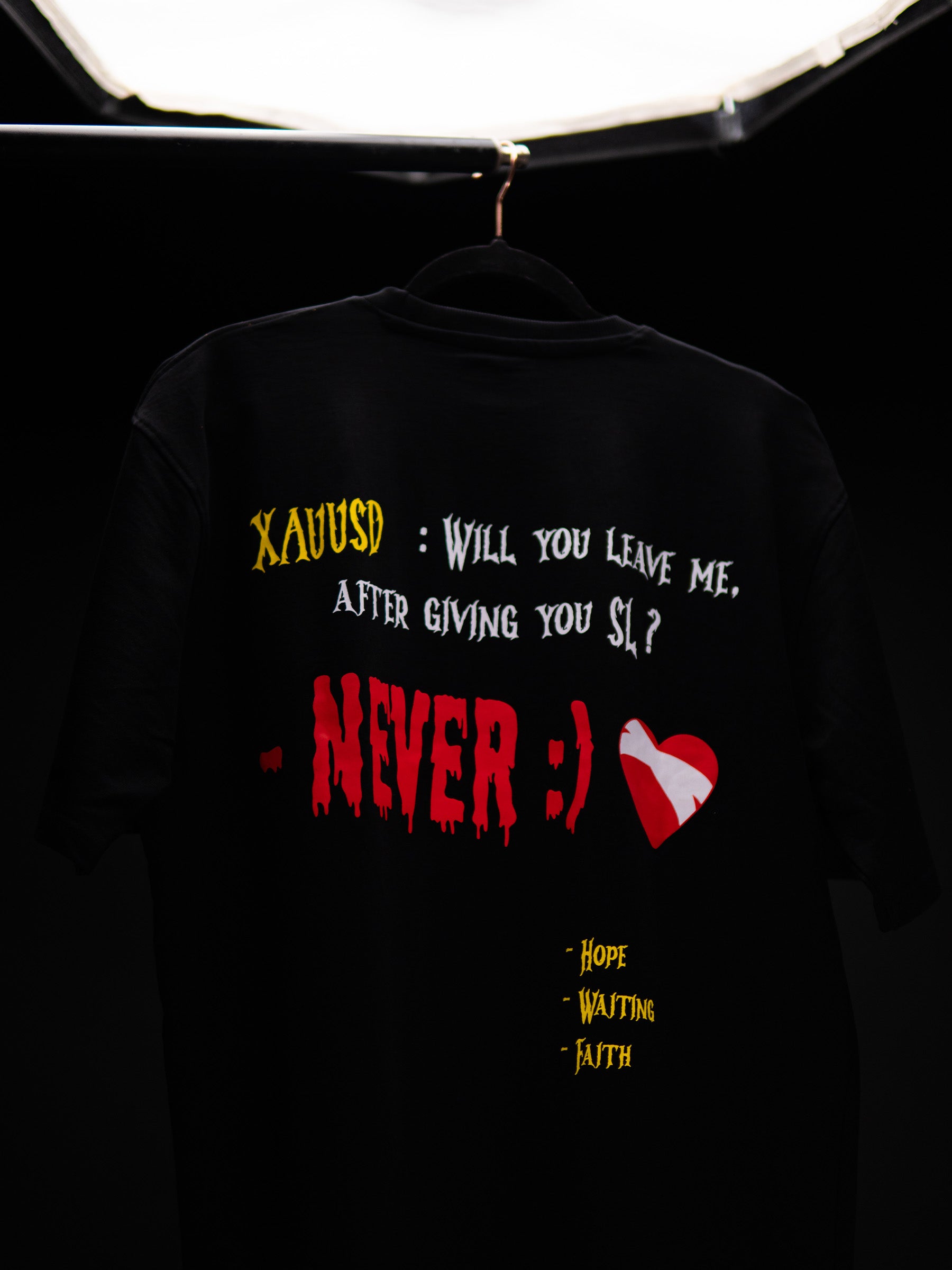 XAUUSD NEVER ❤️‍🩹 OVERSIZED BLACK T SHIRT